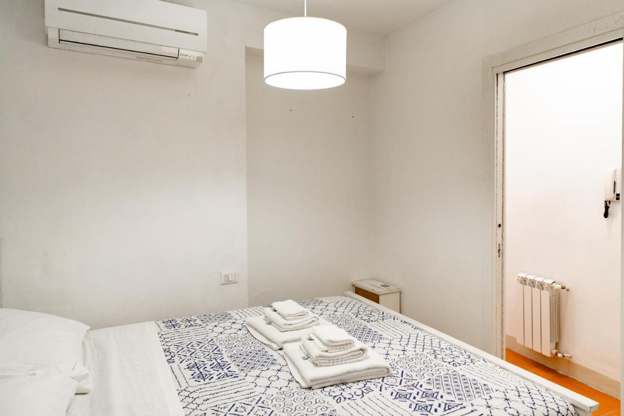 Graceful Apartment In The Heart Of Florenz Exterior foto